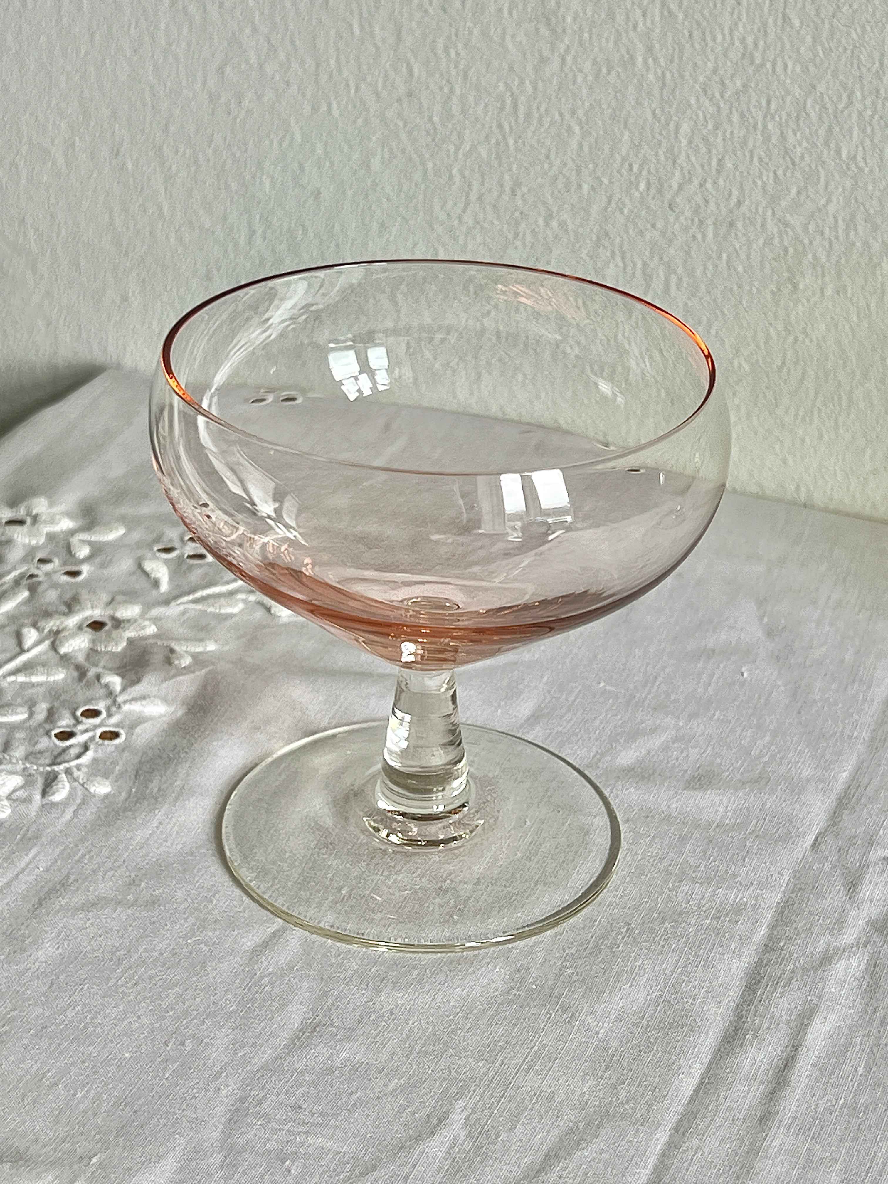 Fransk champagneskål lyserød H9,5 × Ø9 cm