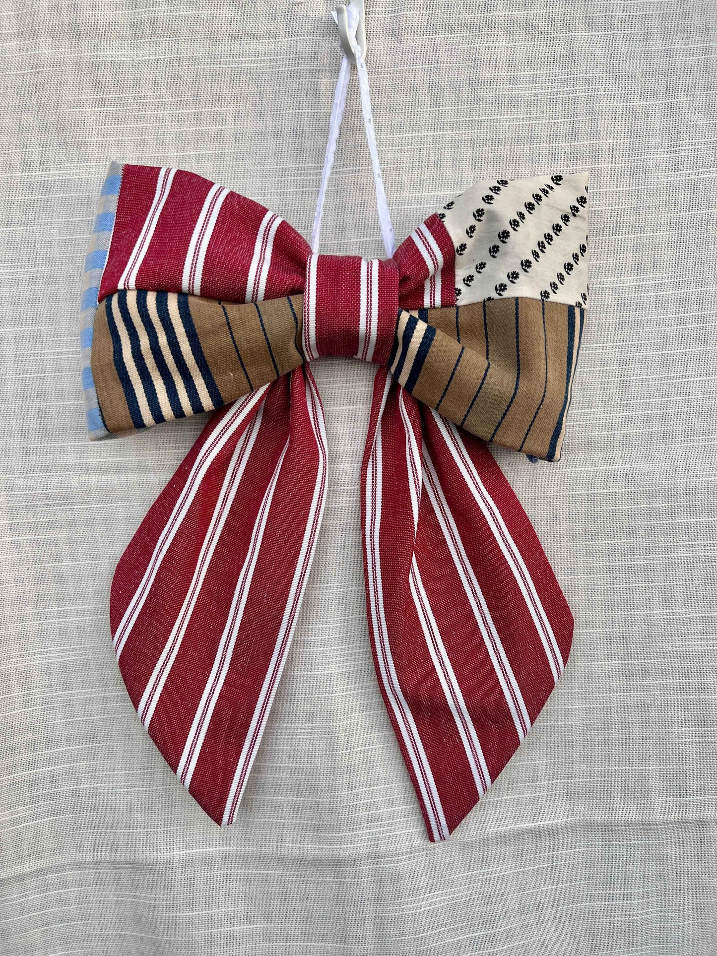 BUBBI BOW - sløjfe i vintage tekstil - tilføj navn eller motiv