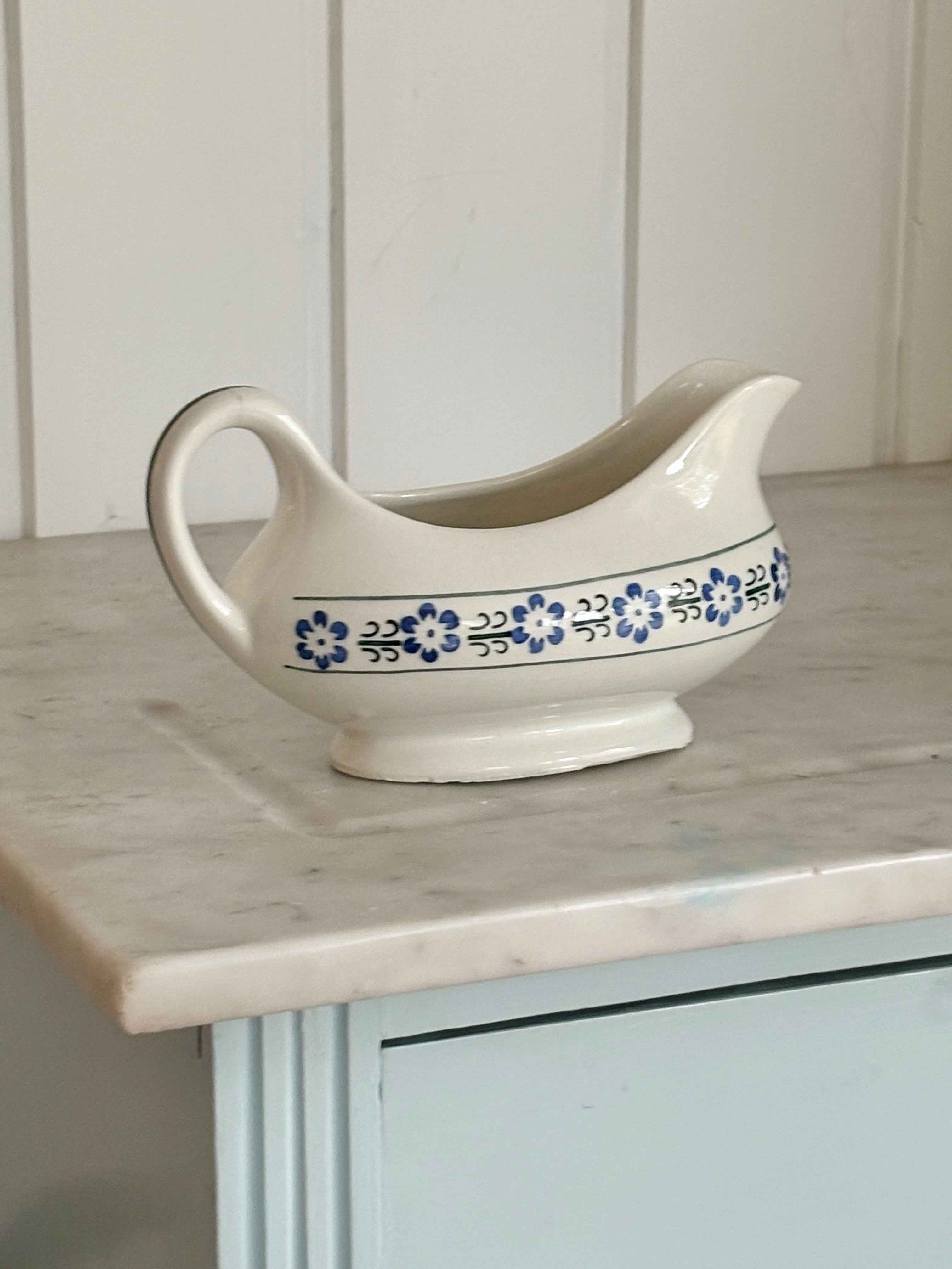 Vintage saucer i Blå Blomst · Oval · L18 x H11 cm