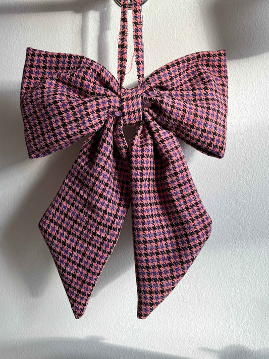 BUBBI BOW - made to order sløjfe i vintage tekstil - tilføj navn og motiv