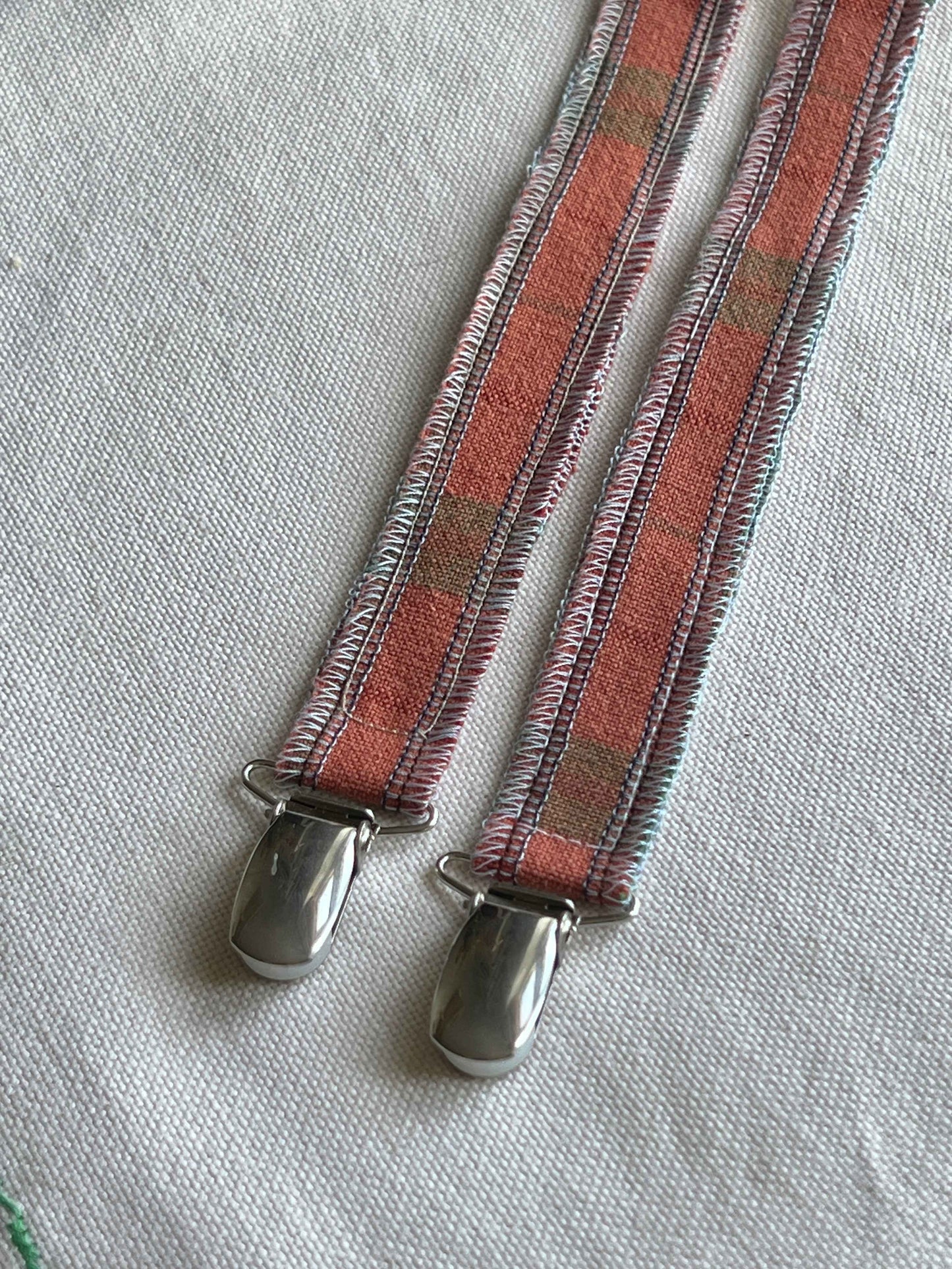 SUTTI BADUTTI – håndlavet suttesnor i vintage stof