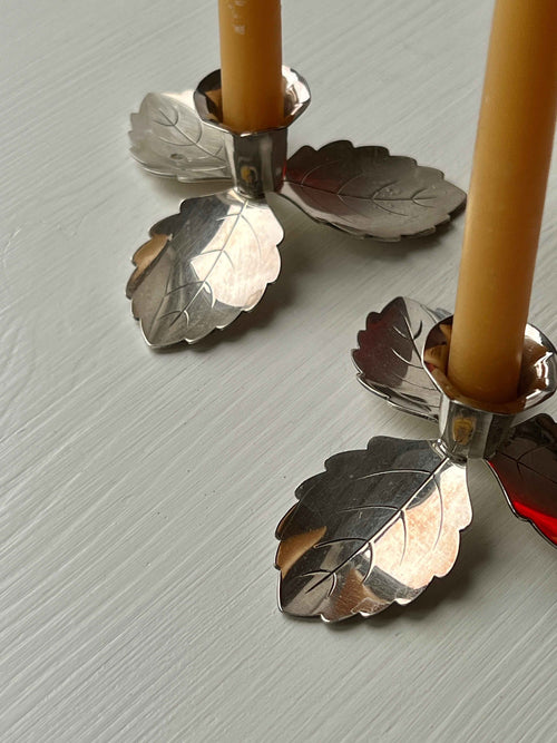 2 lysestager til kertelys