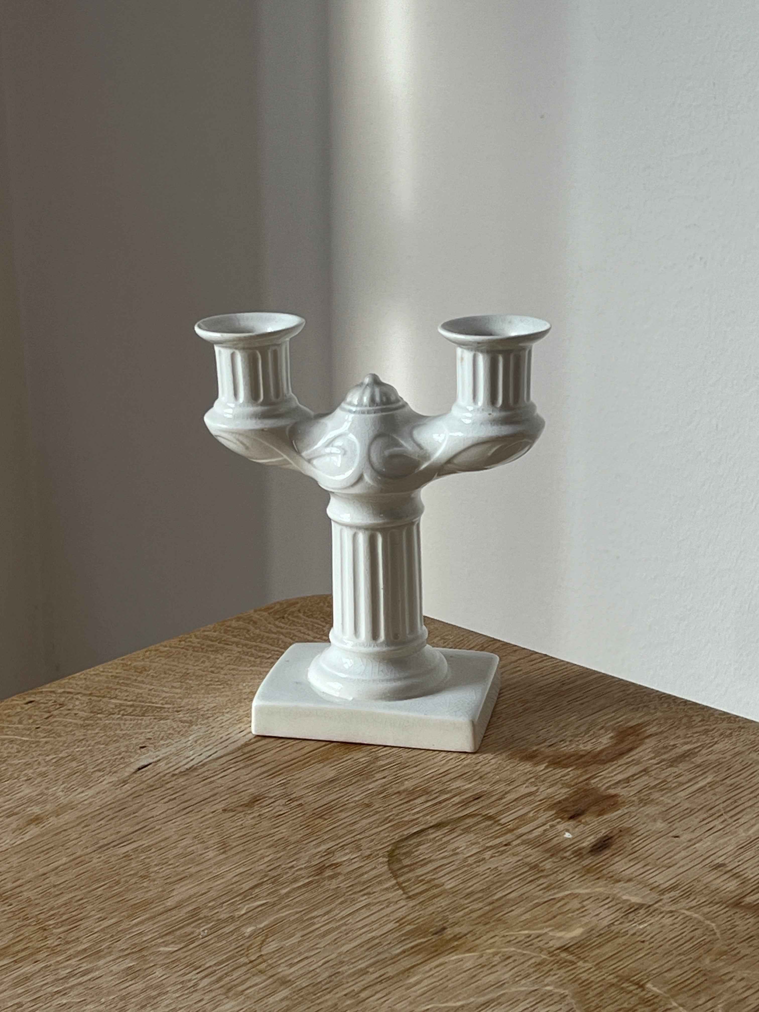 Lysestage i porcelæn