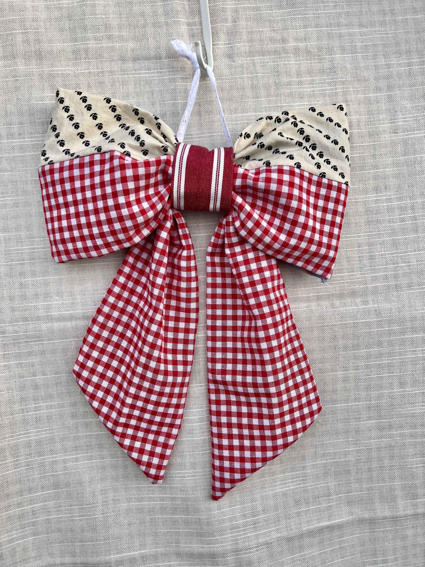 BUBBI BOW - sløjfe i vintage tekstil - tilføj navn eller motiv