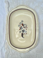 Vintage porcelænsfad, råhvid med brunt blomstermotiv, L22,5 B32,5