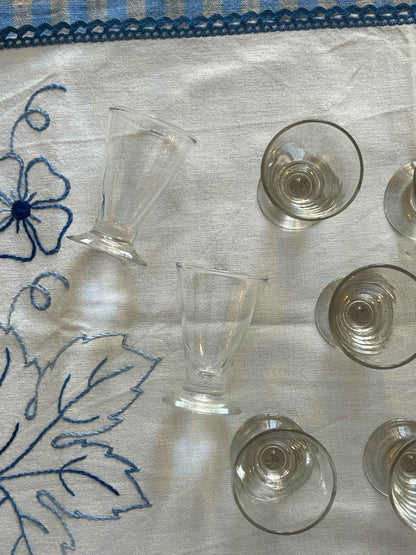 Mundblæste snapseglas (9 stk)