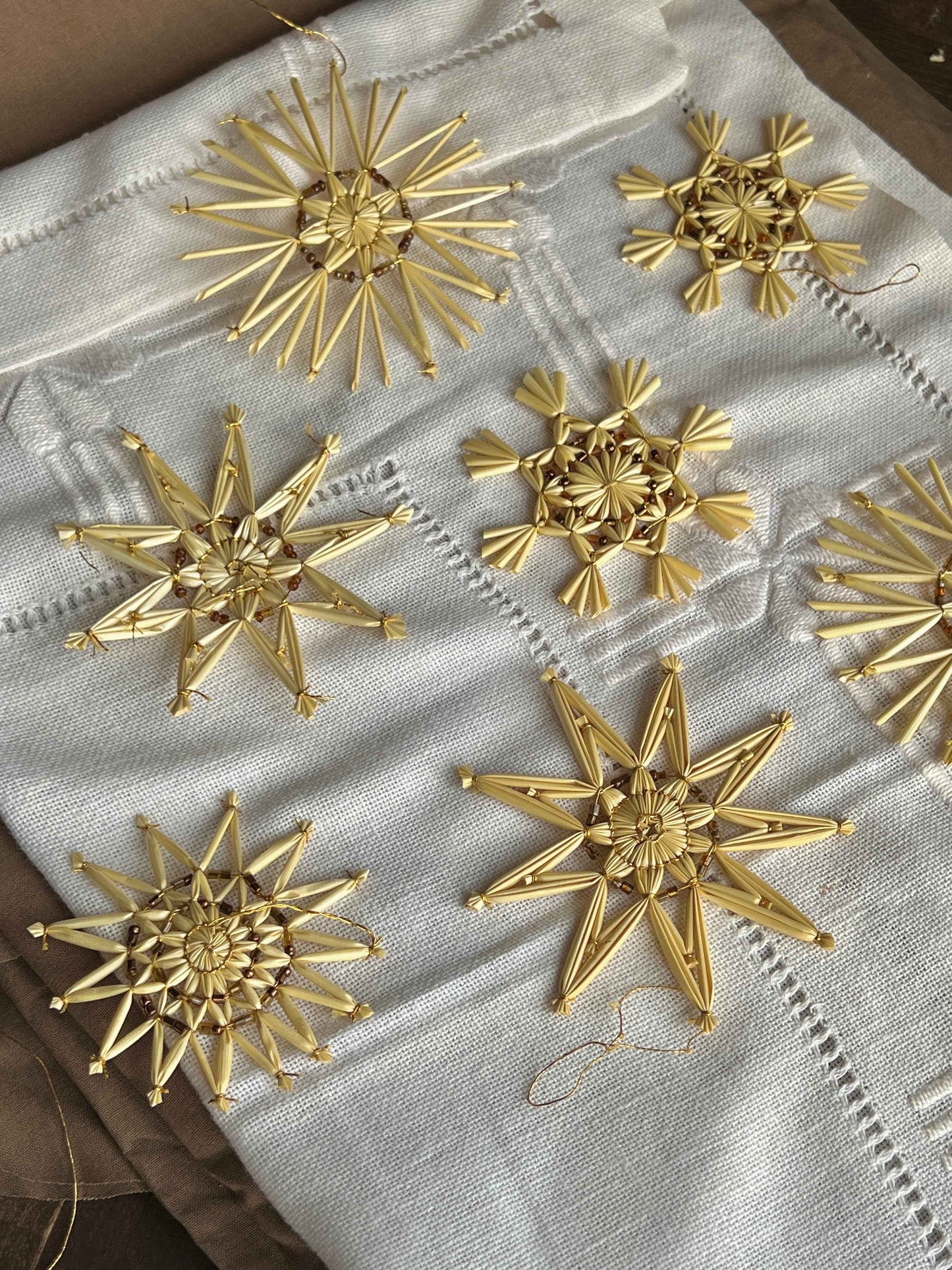 Halmstjerne med perler Ø8