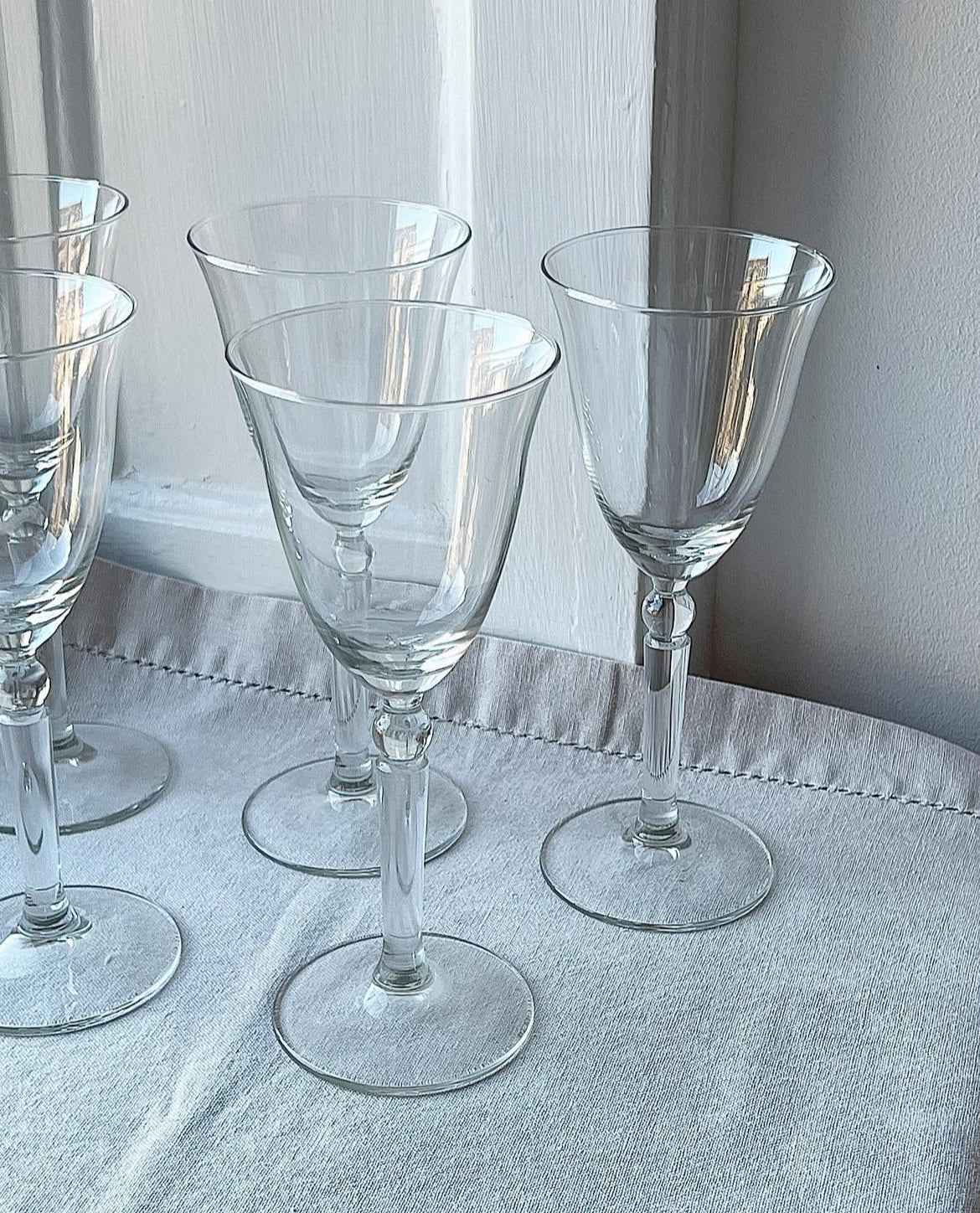 Høje vinglas med kugle detalje H:19