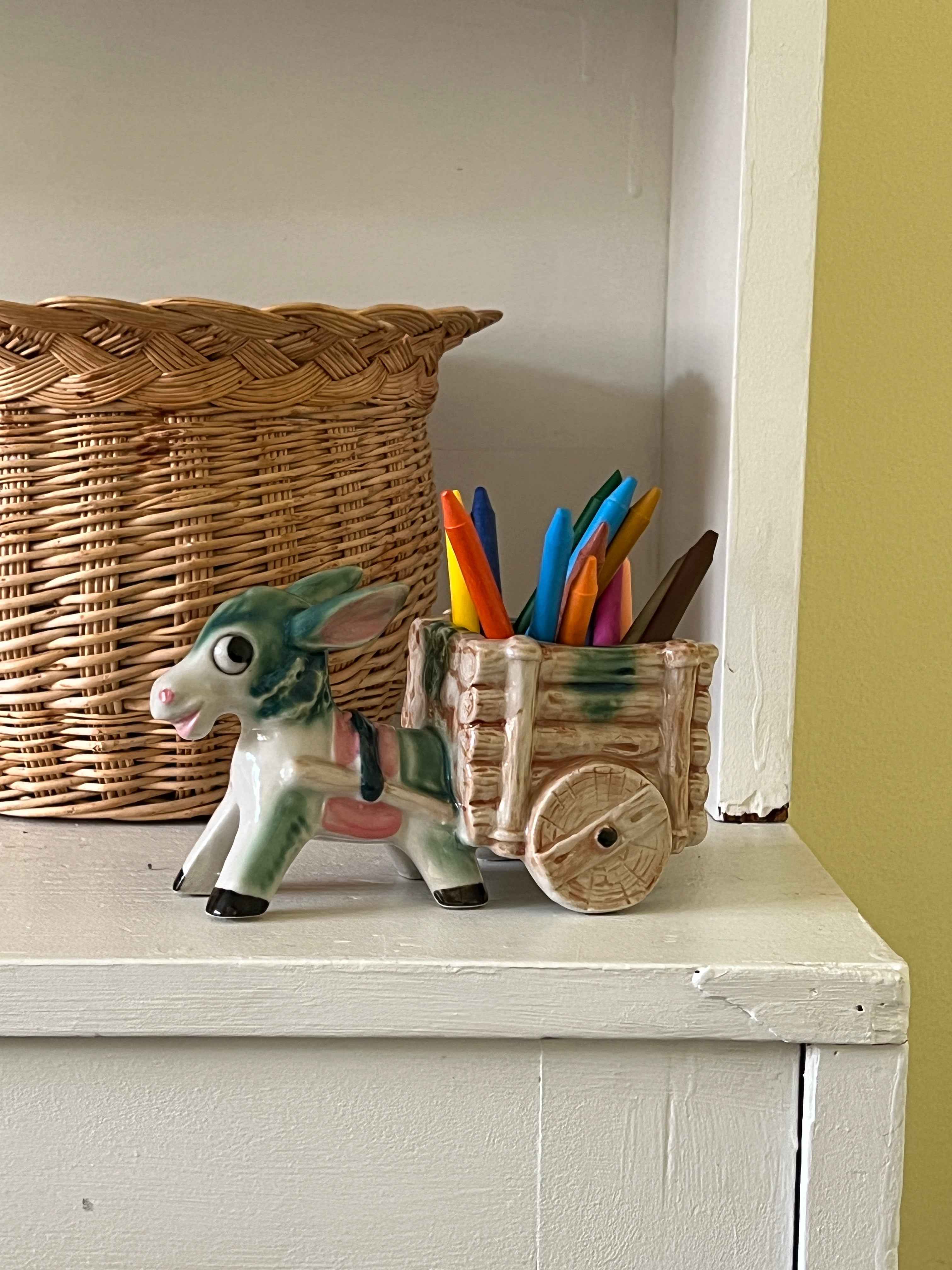 Vintage keramik æsel med vogn – håndmalet figur