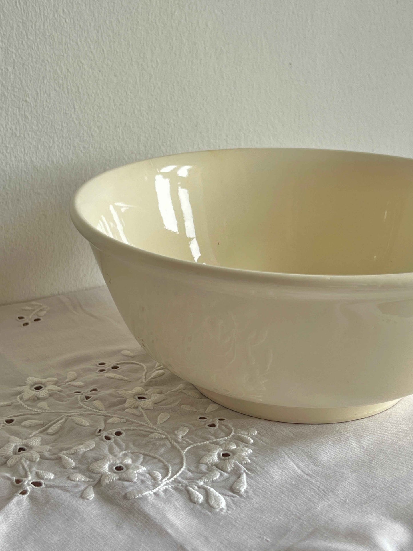 Fransk serveringsskål i porcelæn Ø24 cm