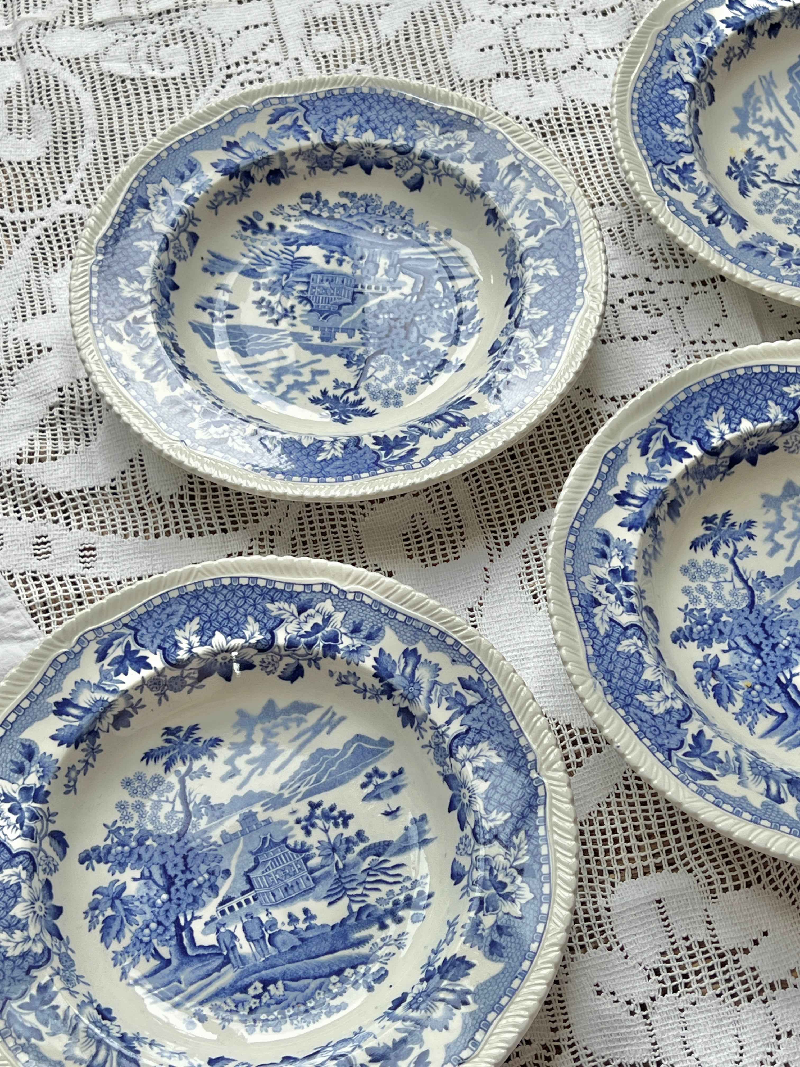Pastatallerkener, perleriflet kant
