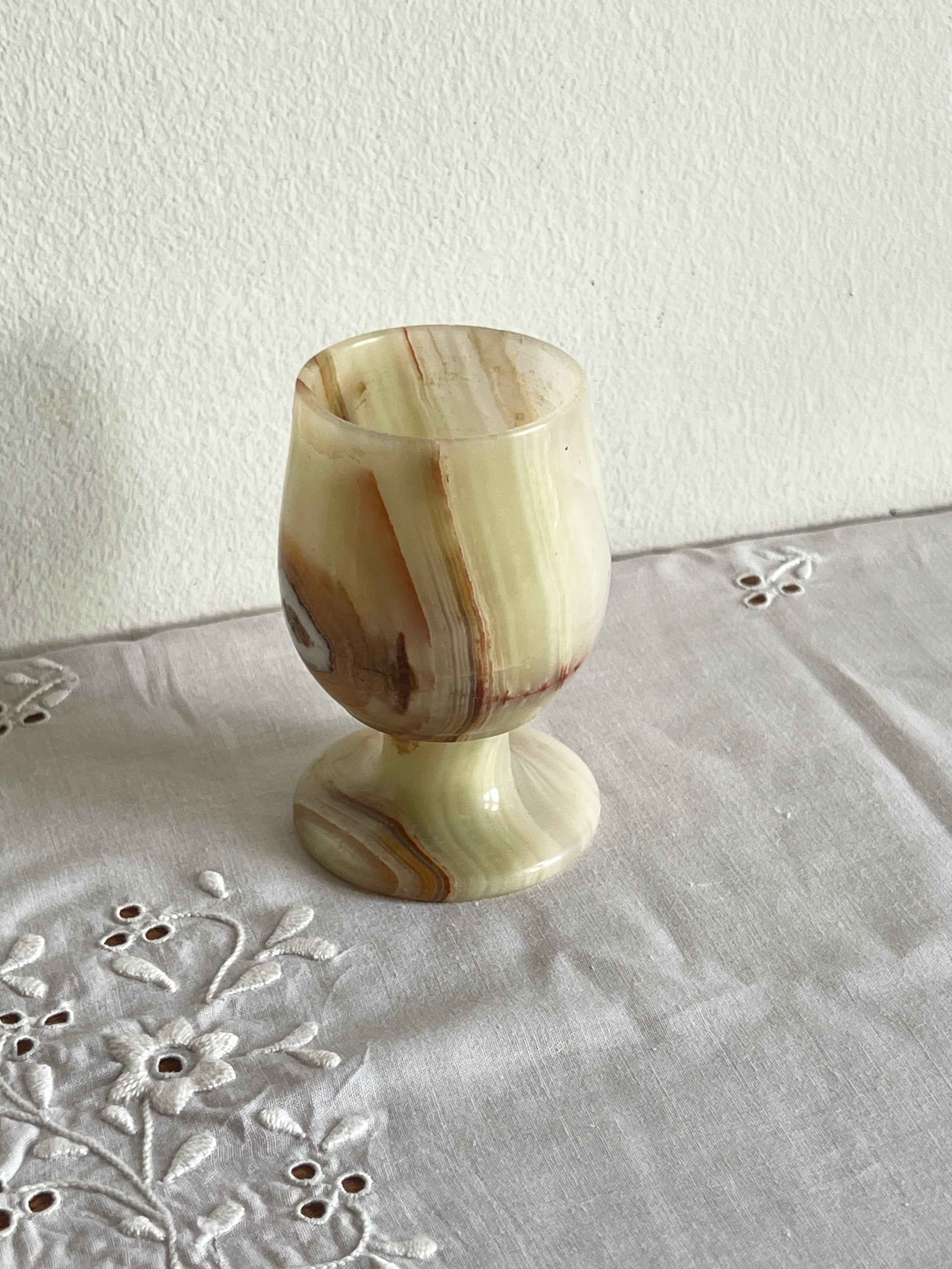 Marmorkrus eller vase