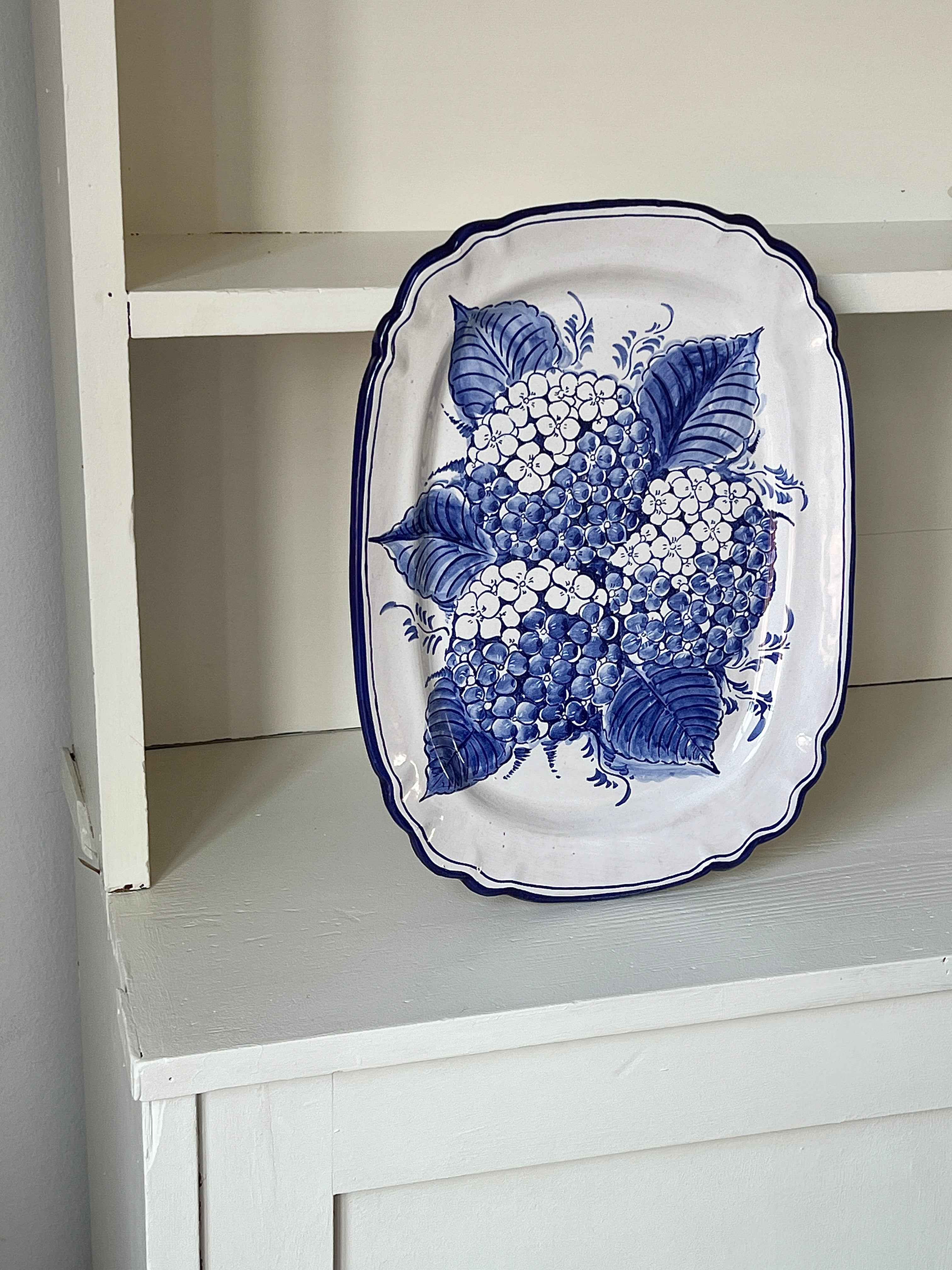 Vintage keramik serveringsfad, håndmalet i Portugal · L38,5 x B29 cm