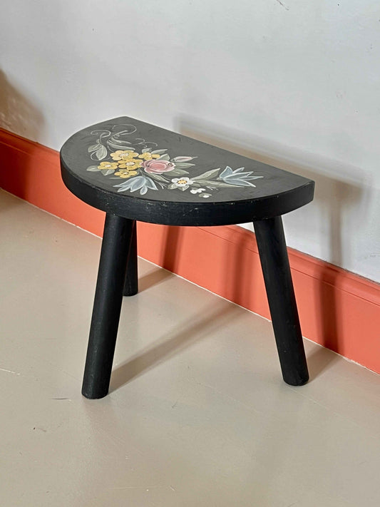 Håndmalet træskammel