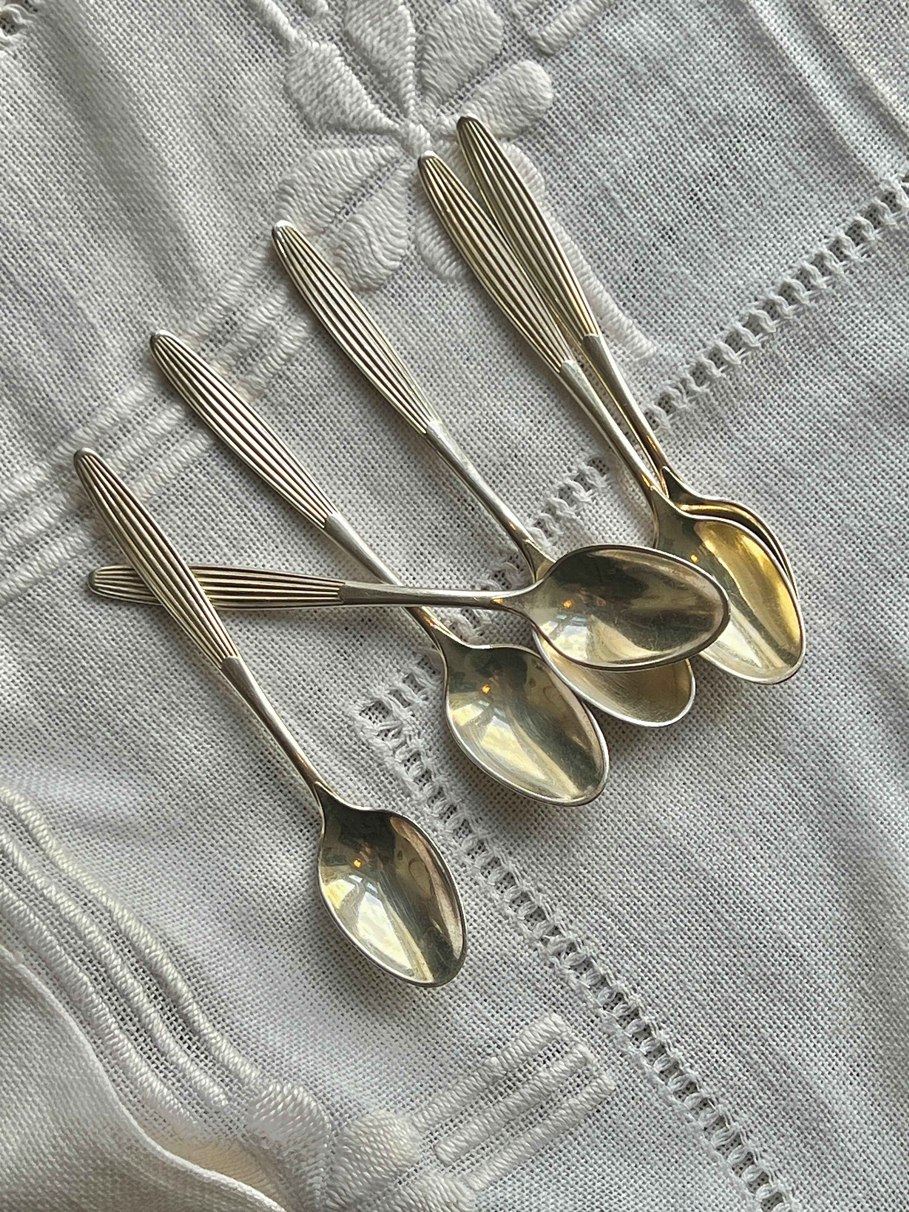 Vintage teskeer i pletsølv med riflede skafter – sæt a 6 stk