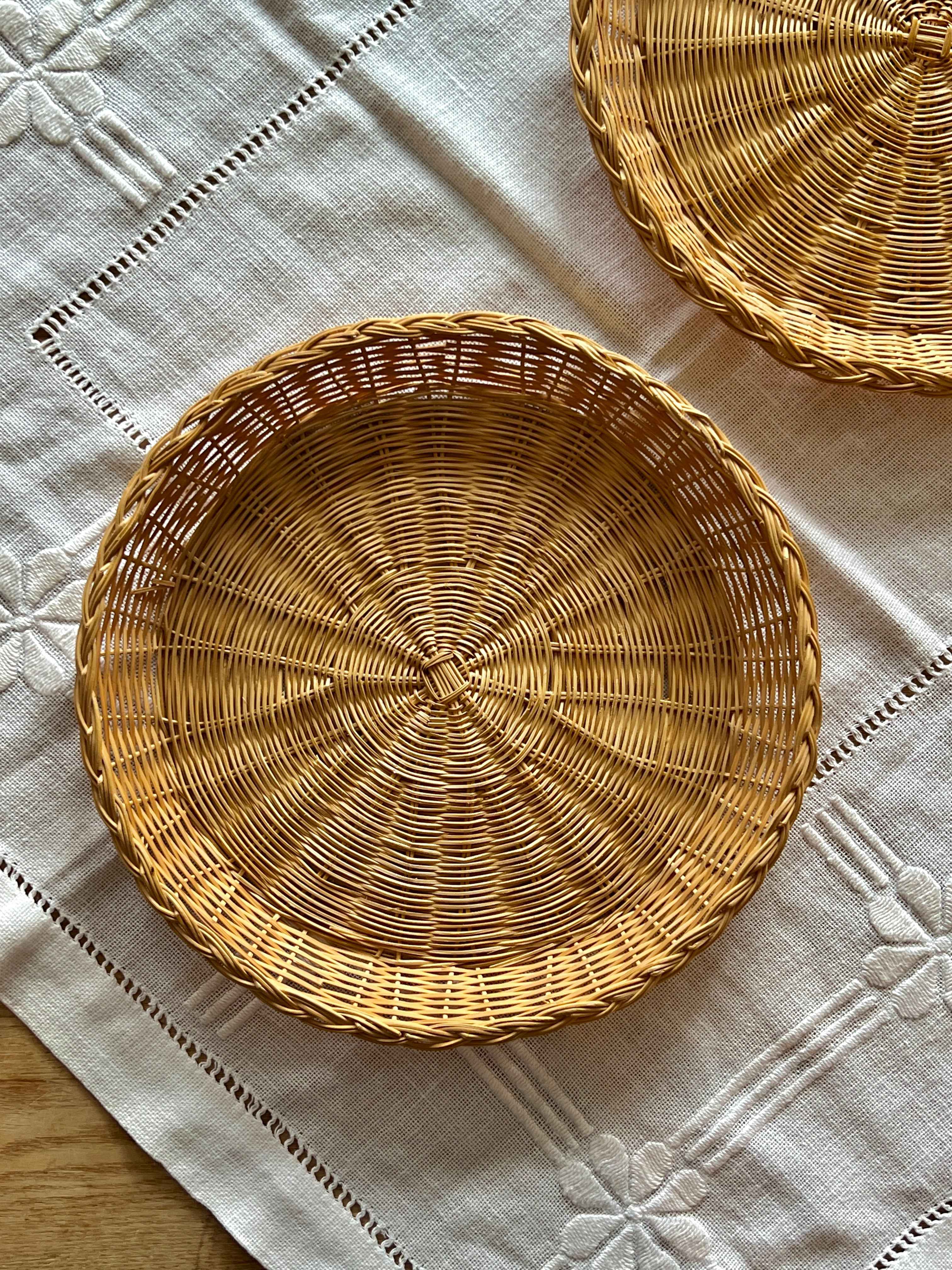 Rund flettet bakke i rattan Ø25