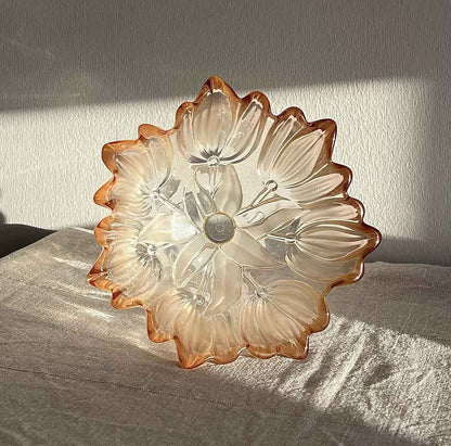 Glasskål med fod og tulipanmønster