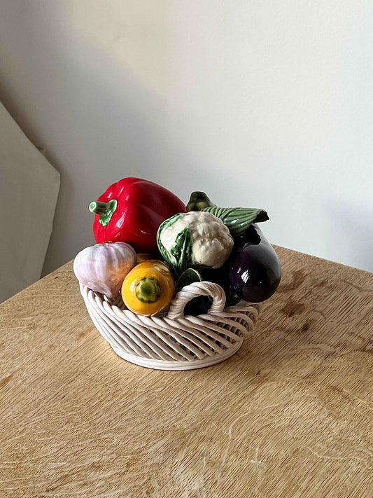 Grøntsagskurv i porcelæn