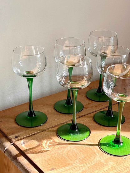 Franske Vinglas med Grøn Stilk – Vintage (17 cm)