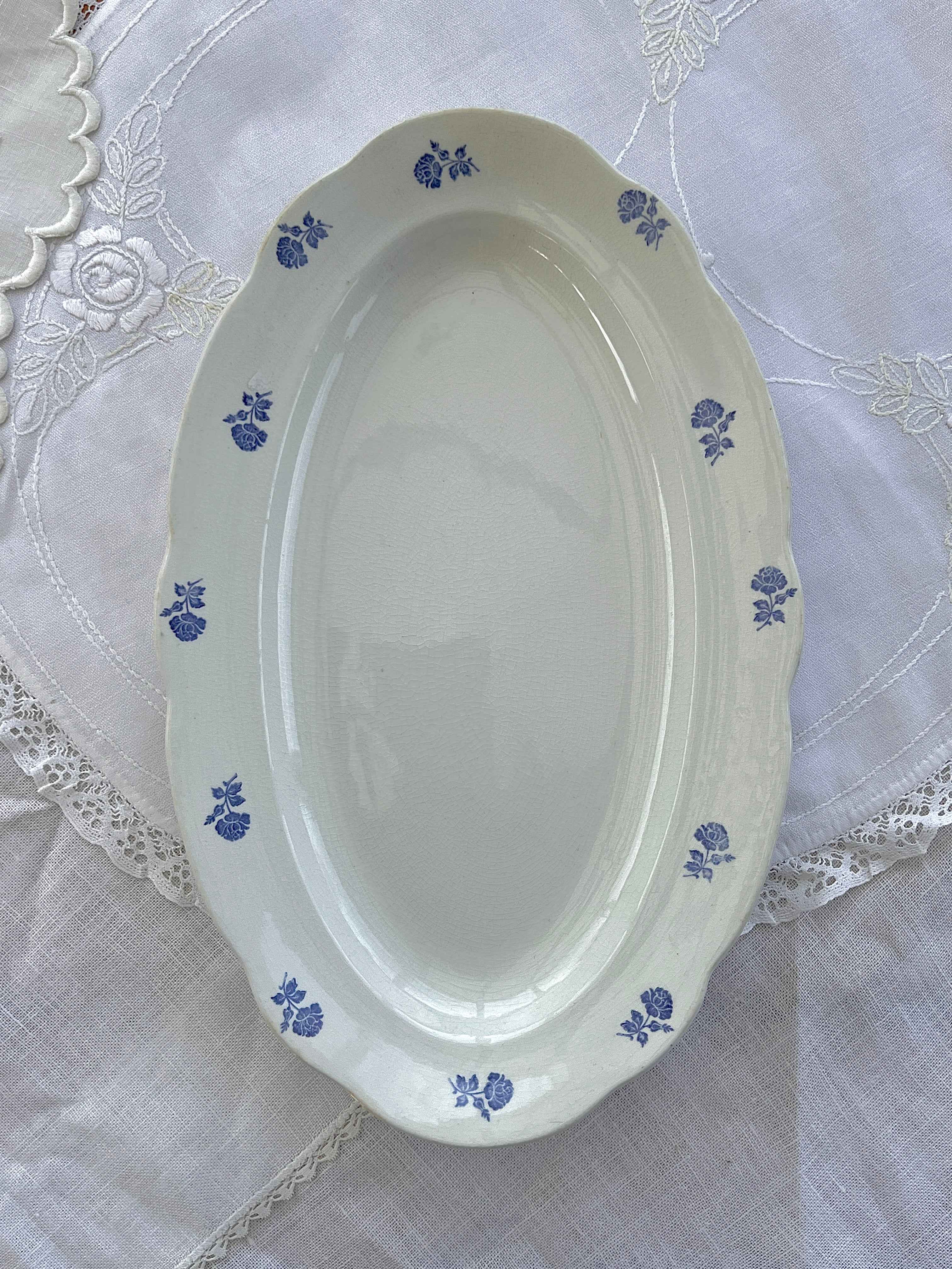Ovalt ‘Gefle’ porcelænsfad med blomster