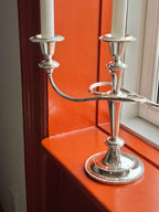 Stor trearmet vintage lysestage i pletsølv med swirl detalje
