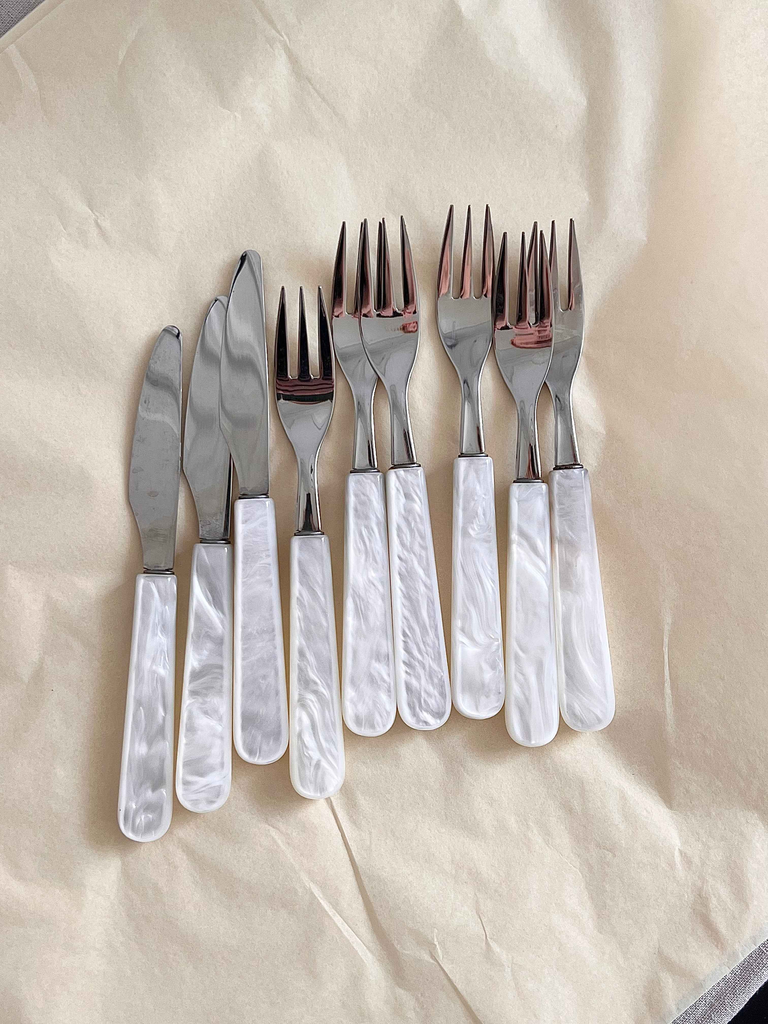 Perlemorsbestik – 3 knive og 3 gafler, længde 17 cm