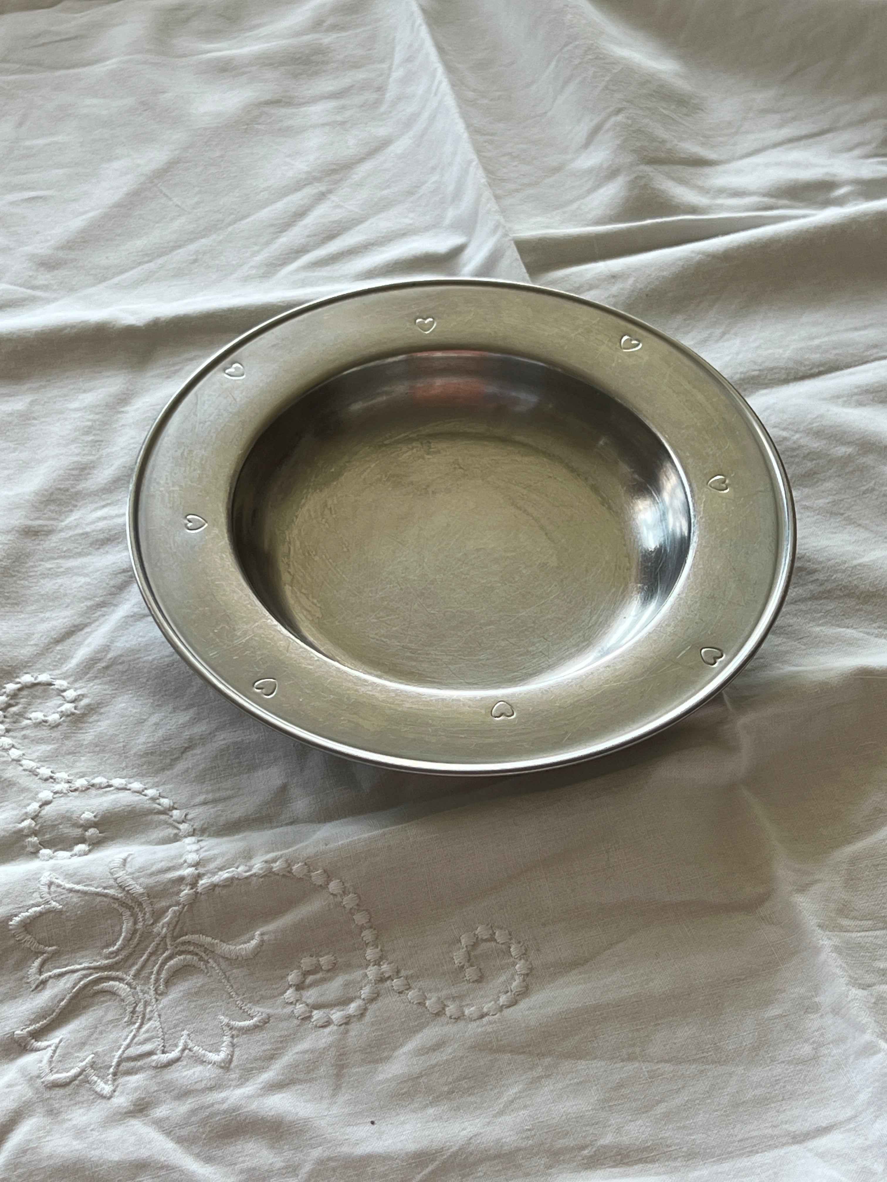 Børnetallerken i rustfri stål, hjerter