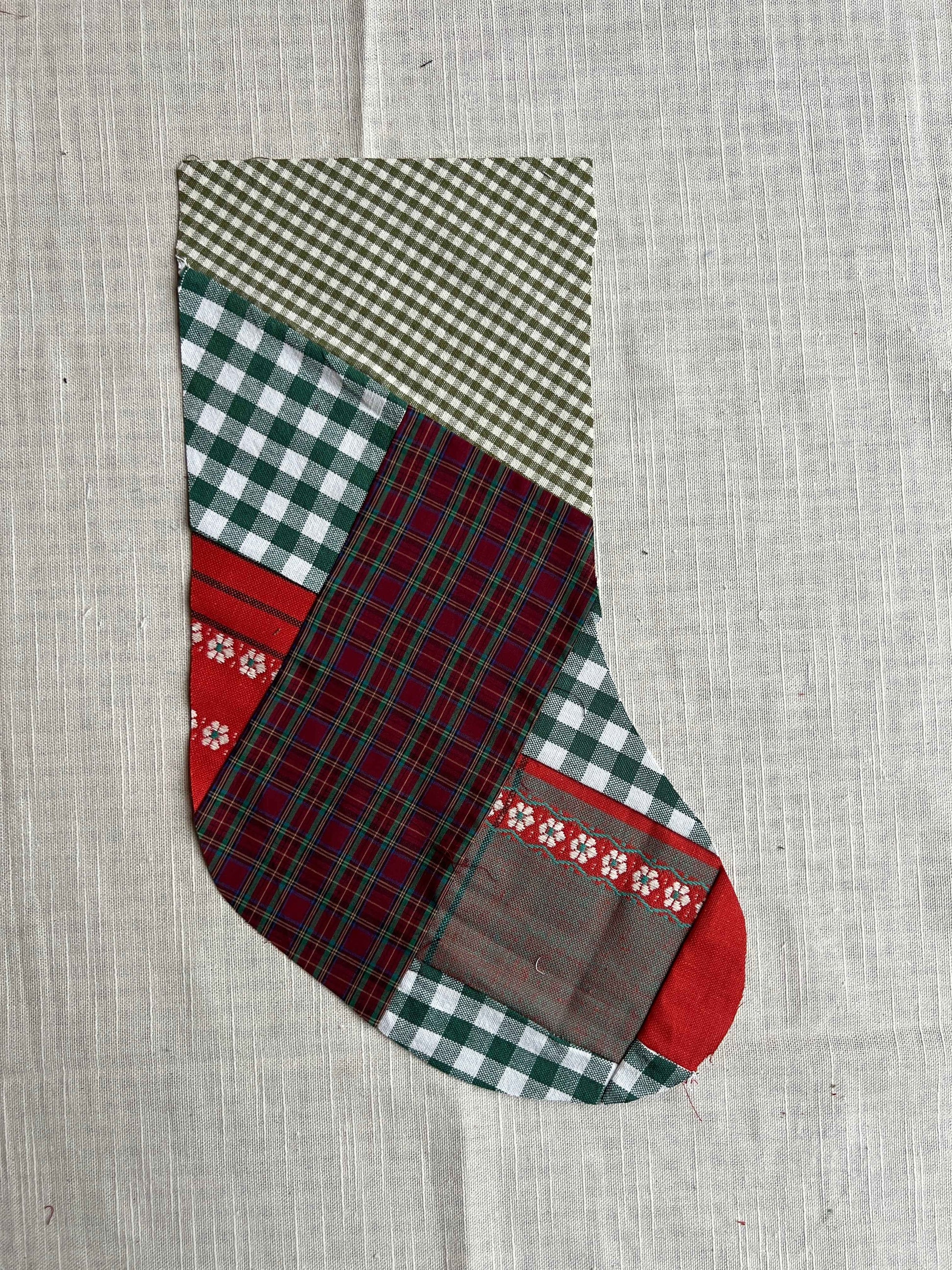 Made to order julesok i vintage tekstil - tilføj navn og motiv