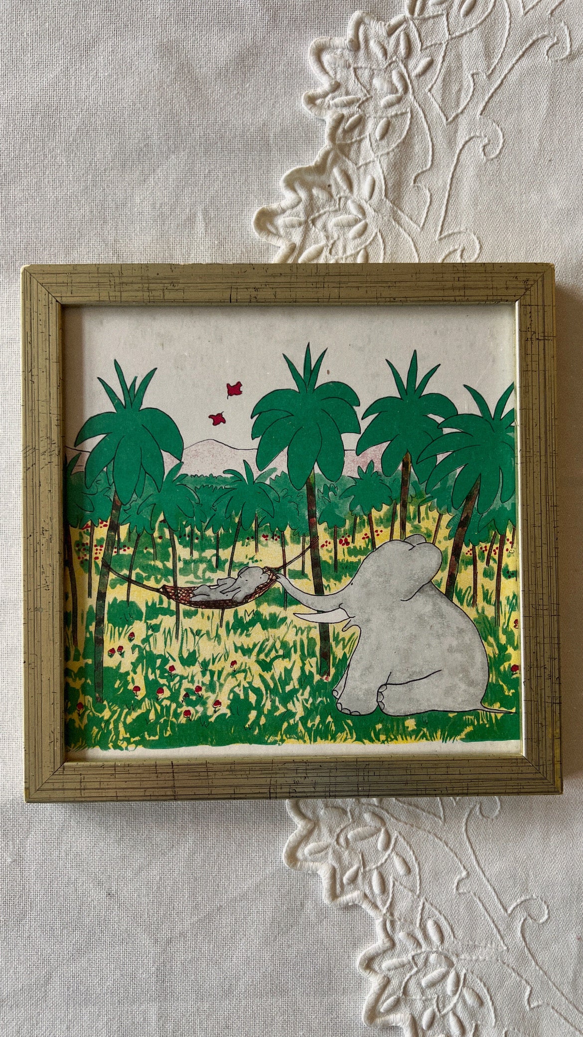 Babar illustration i træramme - Babar og mor i junglen