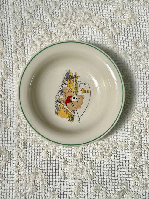 Børnetallerken i porcelæn med bamsemotiv, Ø16