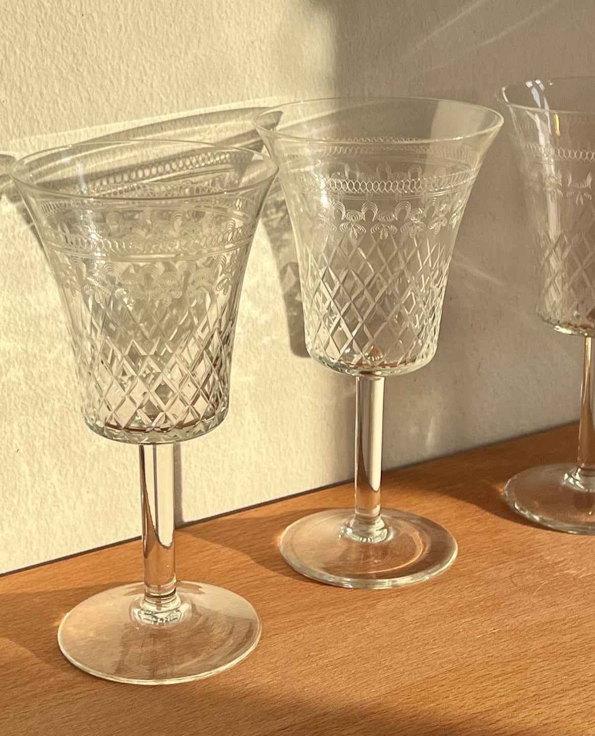 Håndskårede vinglas