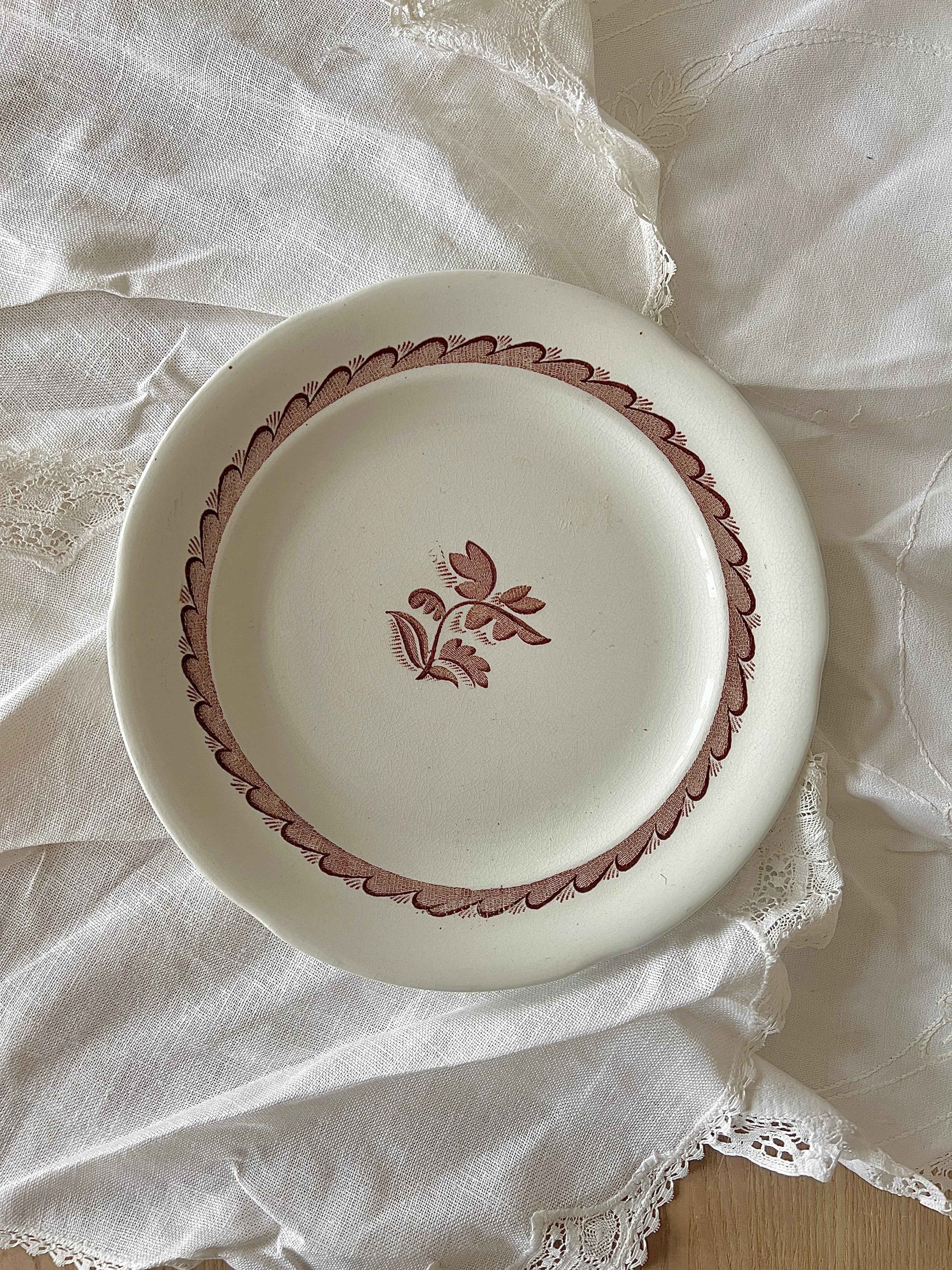 Rørstrand Vinga middagstallerken Ø24 – vintage porcelæn med brun dekoration